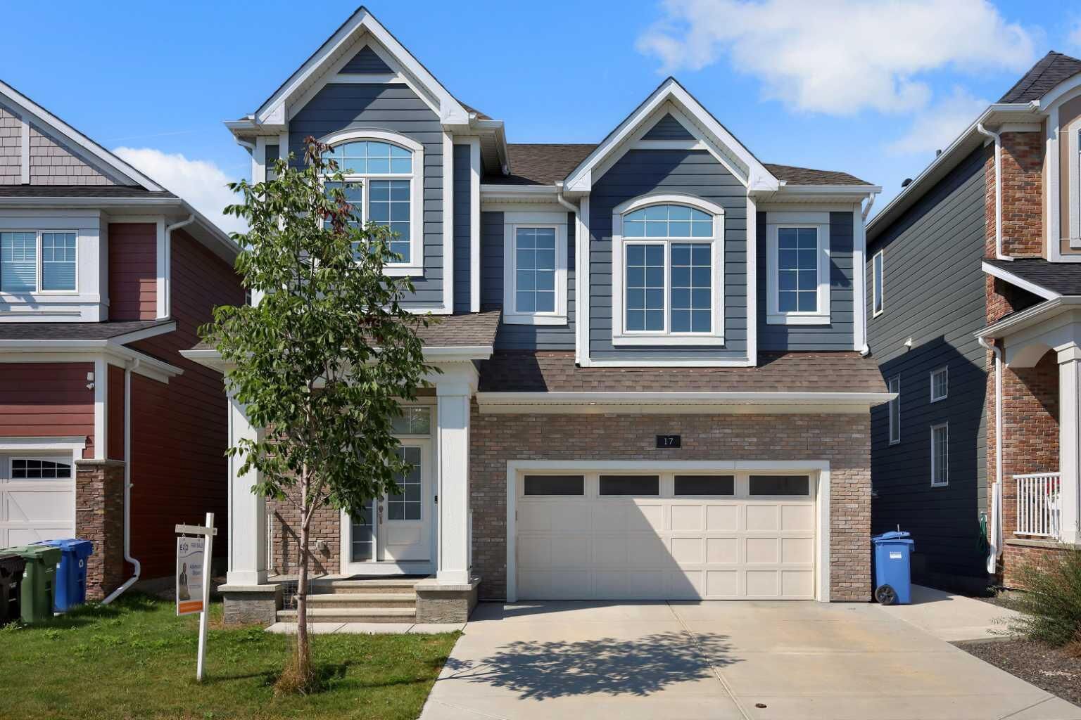 Property Photo:  17 Yorkstone Way SW  AB T2X 4K6 