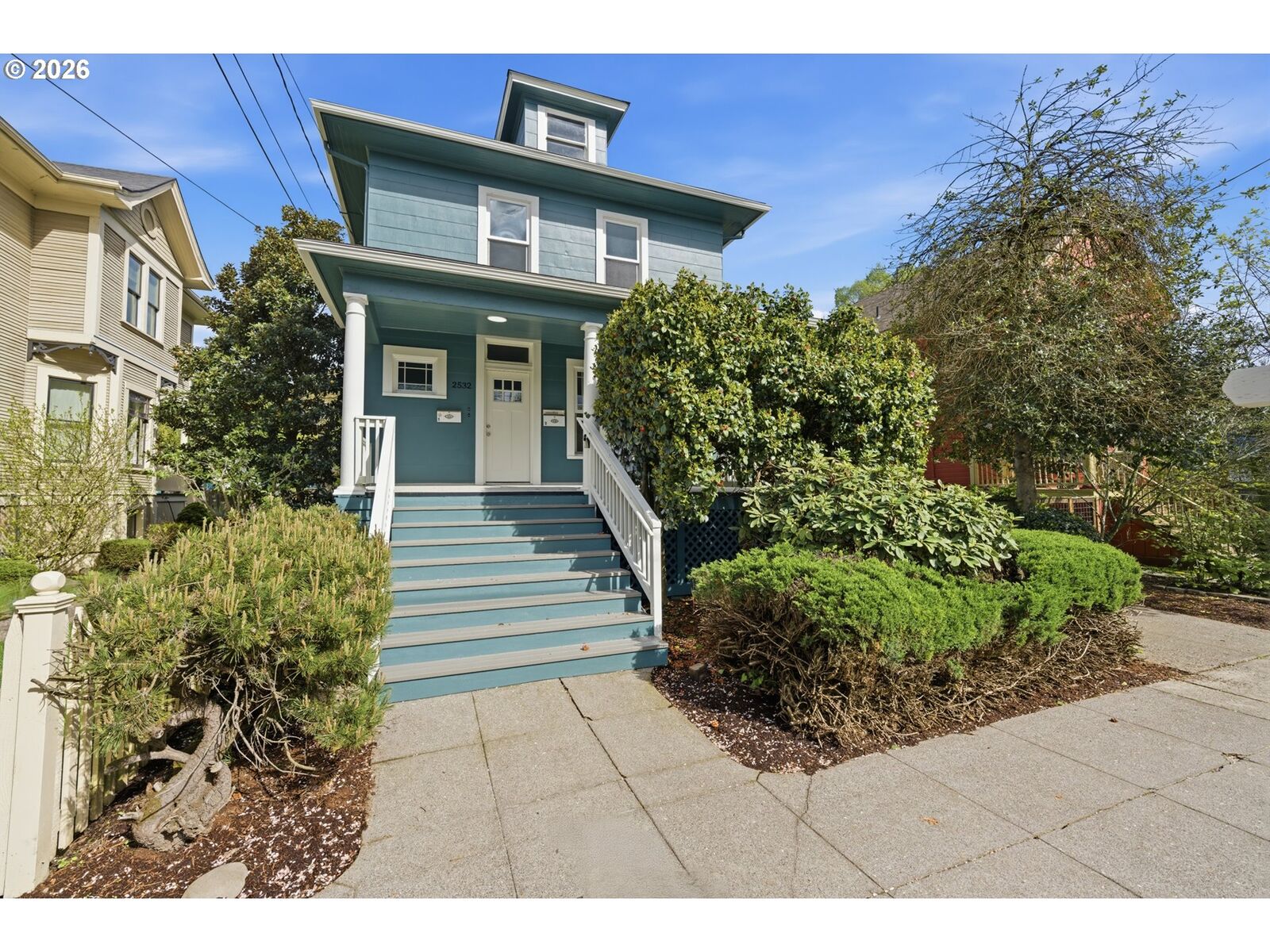 Property Photo:  2532 SE 17th Ave  OR 97202 