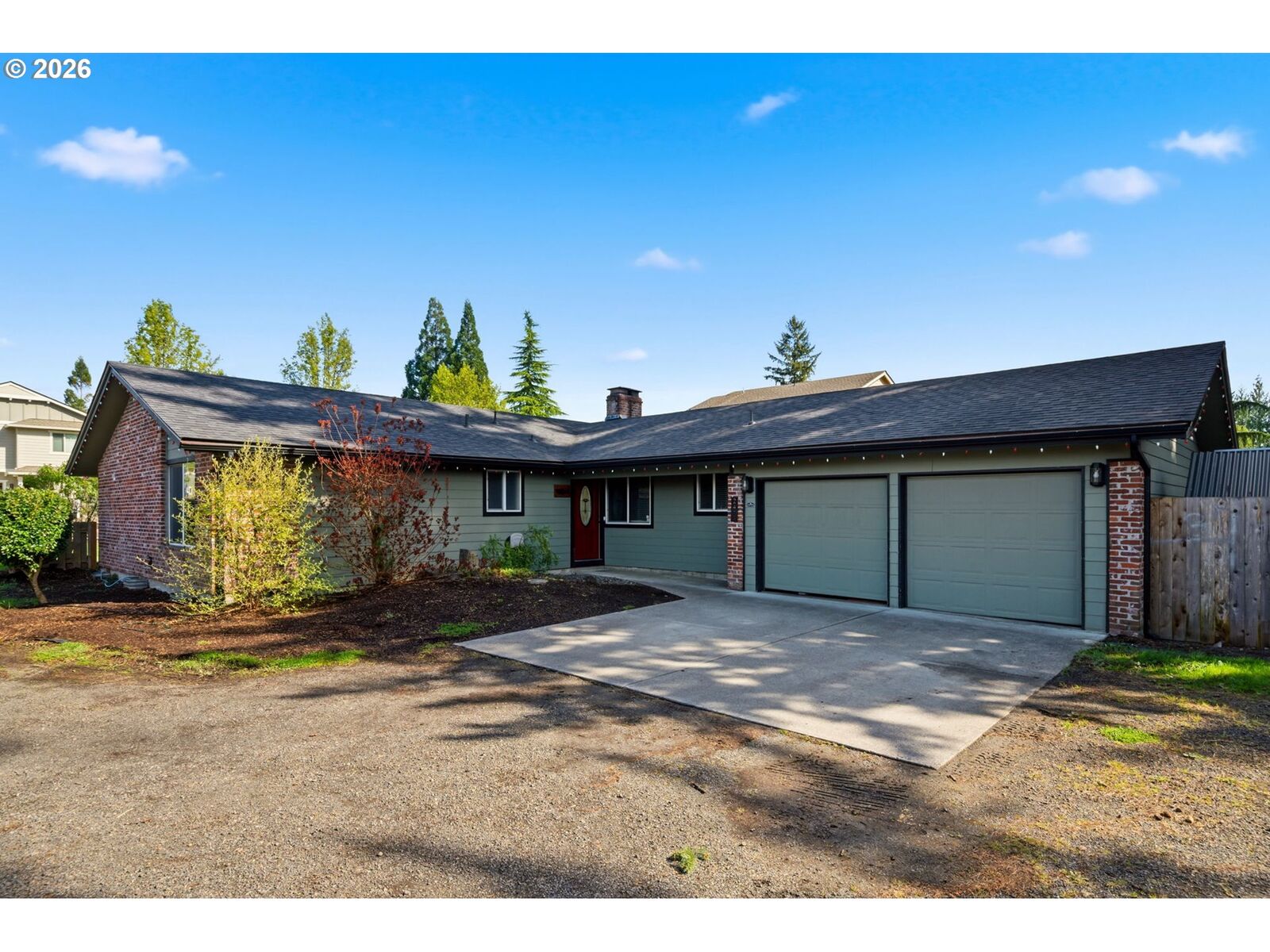 Property Photo:  2418 NW 4th Ave  WA 98604 