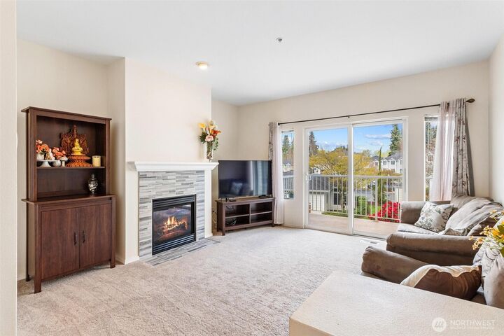 Property Photo:  11856 NE 162nd Lane 9-4  WA 98011 