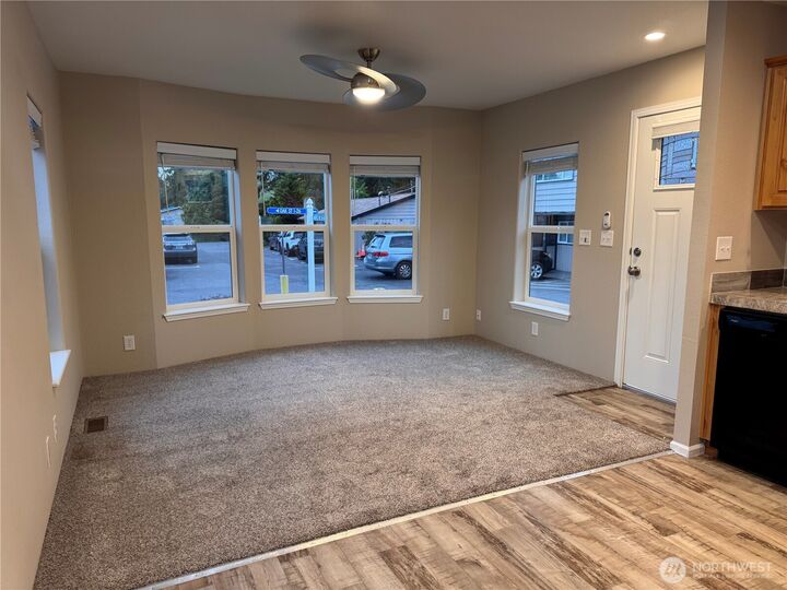 Property Photo:  23708  Locust Way 1  WA 98021 