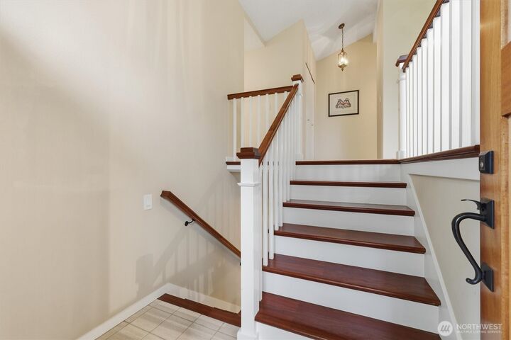 Property Photo:  7605  146th Avenue NE  WA 98052 