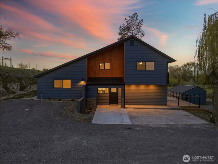 Property Photo: 54027 Summers Lane OR 97862
