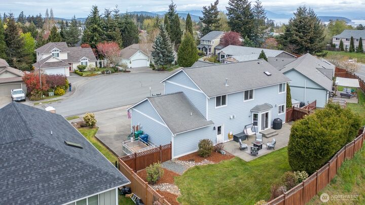 Property Photo:  2215  37th Court  WA 98221 