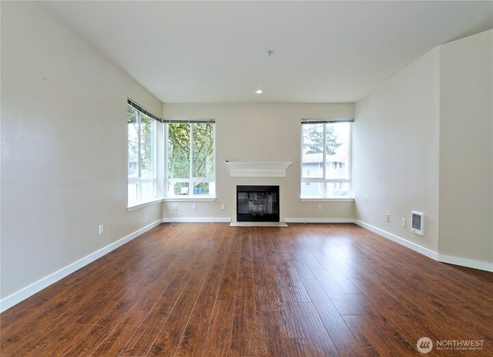 Property Photo:  12012 NE 204th Place C201  WA 98011 