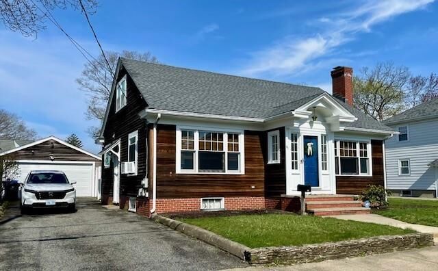 Property Photo:  41 Felsmere Avenue  RI 02861 