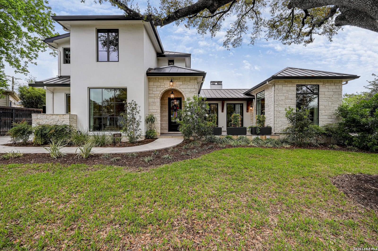 Property Photo:  605 Morningside  TX 78209 