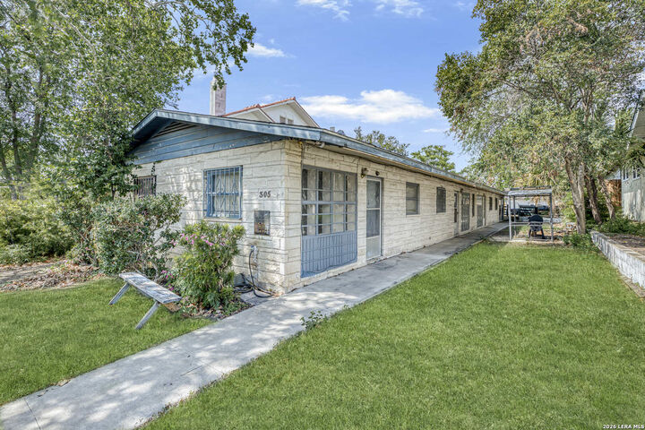 Property Photo:  305 Brahan Blvd  TX 78215 