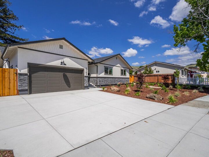 Property Photo:  3197 Knights Bridge Road  CA 95132 