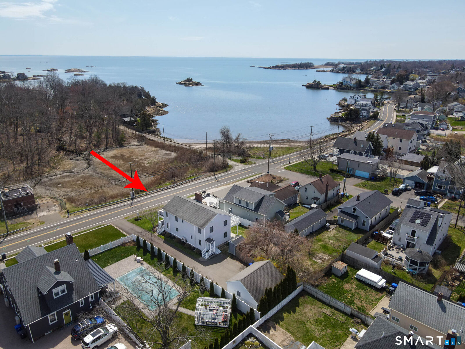 Property Photo:  338 Shore Drive  CT 06405 