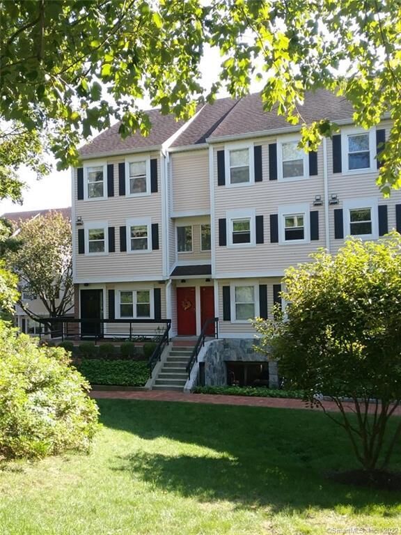 Property Photo:  45 Highland Road 45  CT 06902 