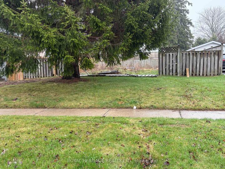 283 Humber Avenue — photo 1