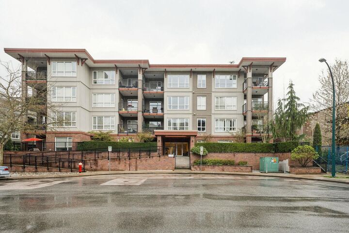 2473 Atkins Avenue 206 — photo 1