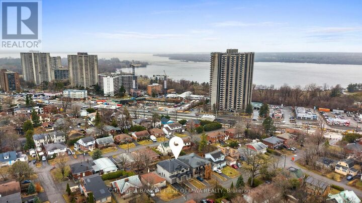 Property Photo:  206 Ancaster Avenue  ON K2B 5B3 