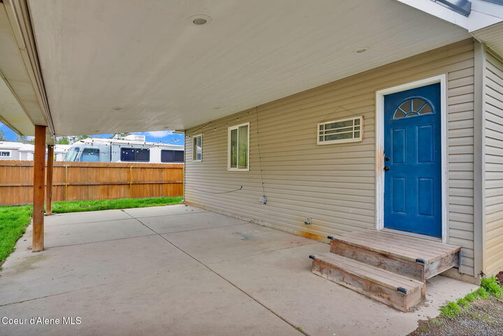 Property Photo:  6550 Kelso Lake Rd  ID 83801 