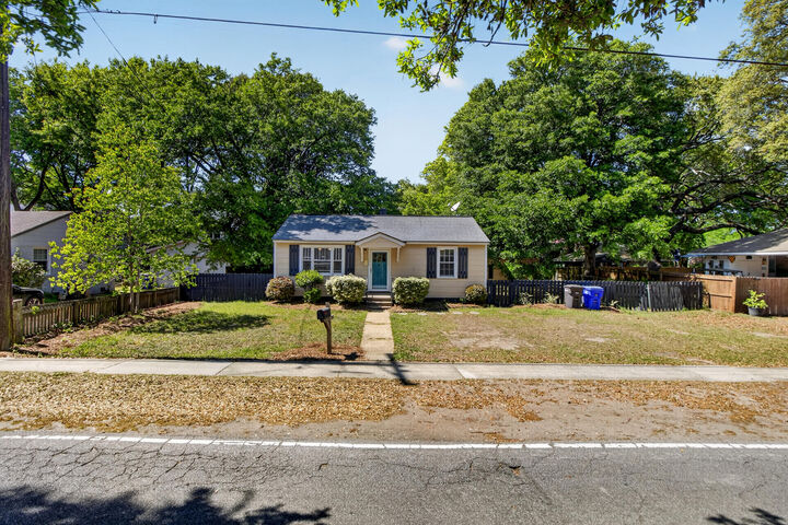 Property Photo:  736 McCants Drive  SC 29464 