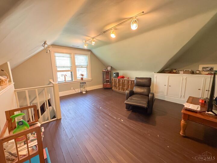 Property Photo:  560 Terrace Avenue  OH 45220 