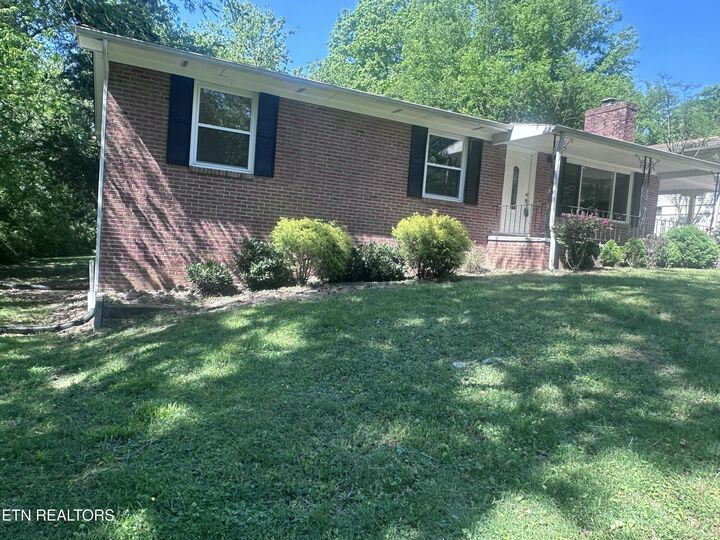 Property Photo:  2516 Wayland Ave  TN 37914 