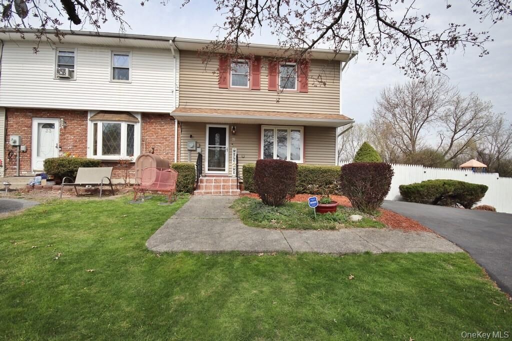 Property Photo: 35 Black Stallion Court NY 10940