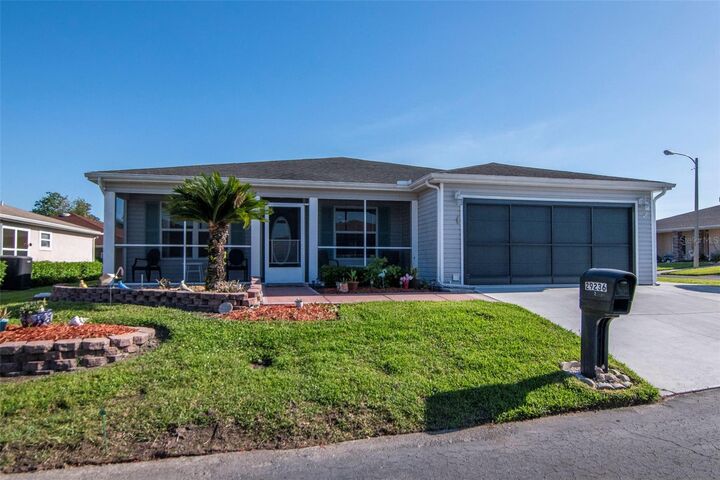 Property Photo:  29236 Kapalua Way  FL 33576 