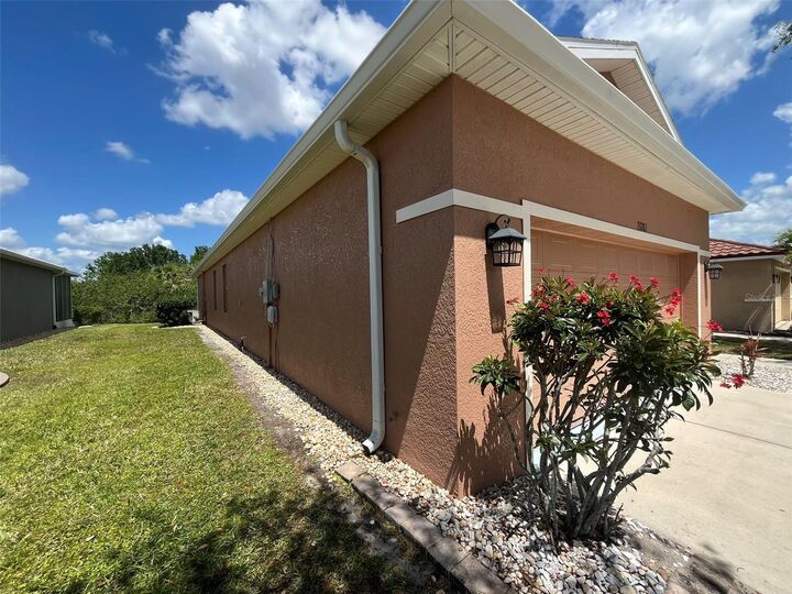 Property Photo: 13282 SW Pembroke Circle N FL 34269