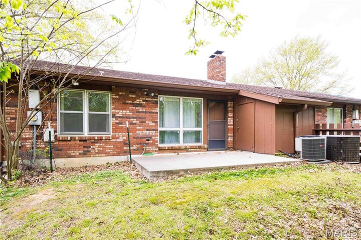 Property Photo: 1330 N Sprigg Street 2 MO 63701