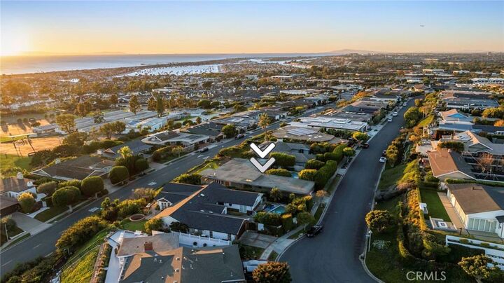 Property Photo:  2921 Setting Sun  CA 92625 