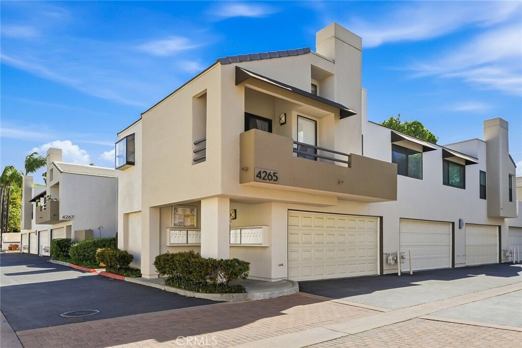 Property Photo:  4265 Las Virgenes  CA 91302 