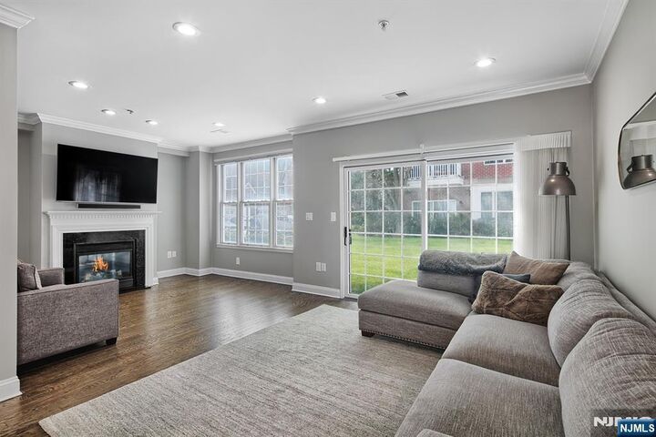 Property Photo:  137 Abbie Court  NJ 07093 