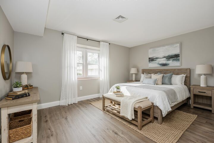 Property Photo:  3 Roedean Drive  NH 03063 