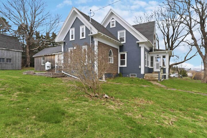 Property Photo: 187 Water Street NS B0V 1B0