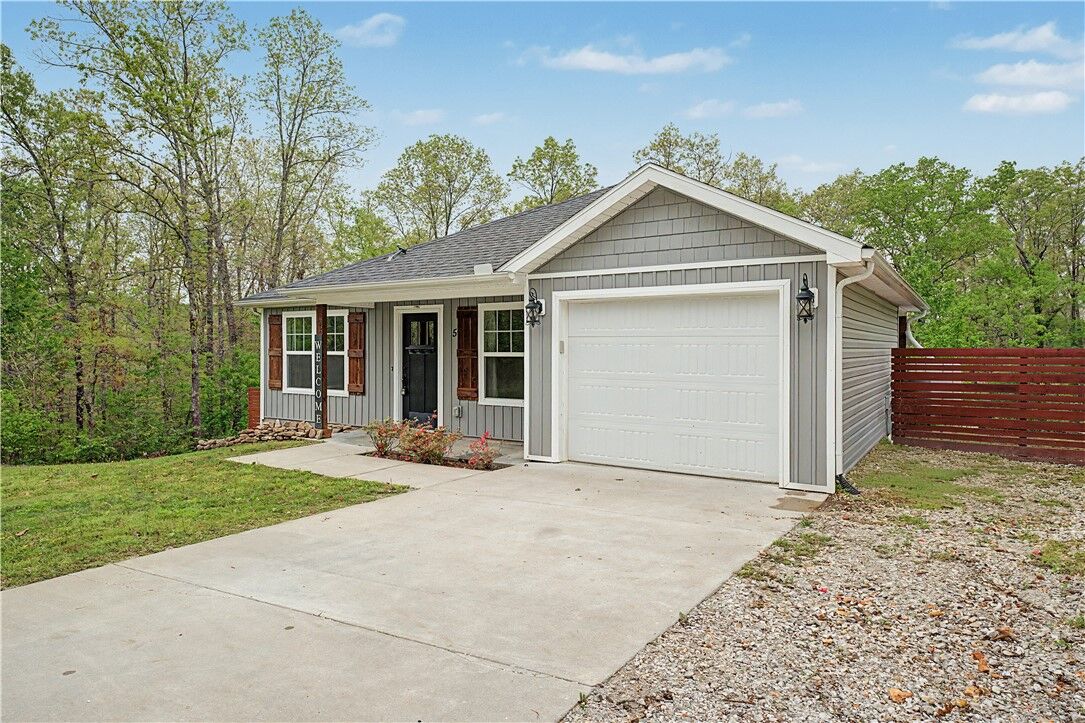 Property Photo:  5 Leona Drive  AR 72715 
