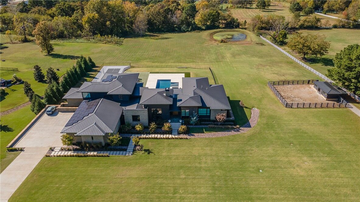 Property Photo: 4631 Bridgewater Lane AR 72703