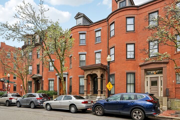 Property Photo:  431 Shawmut Ave 2  MA 02118 