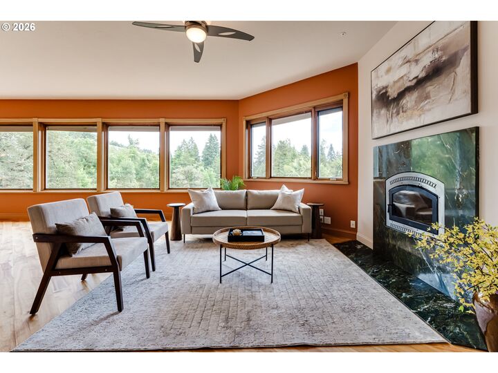 Property Photo: 37871 Jasper Lowell Rd OR 97438