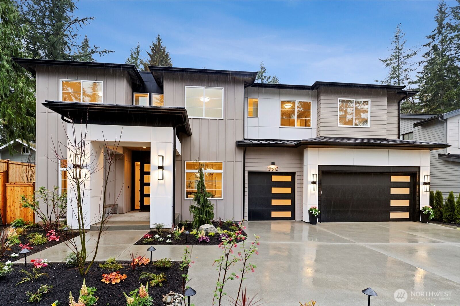 Property Photo:  13310 NE 112th Place  WA 98052 