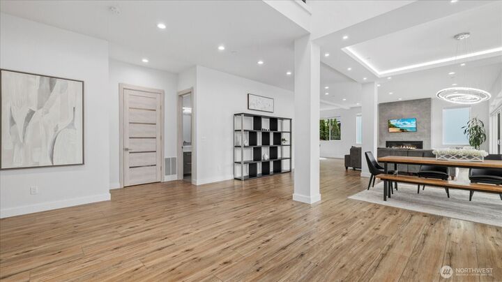 Property Photo:  17123  69th Place W  WA 98026 