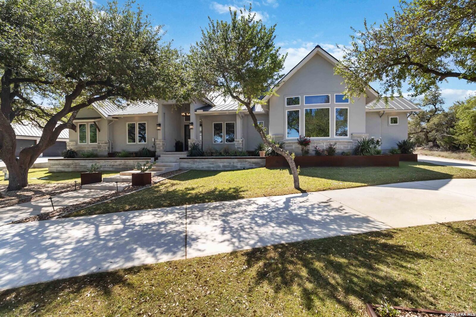 Property Photo:  922 Maximino Ridge Rd  TX 78163 