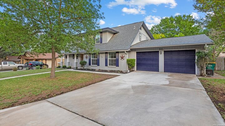 Property Photo: 8338 Delphian Dr TX 78148