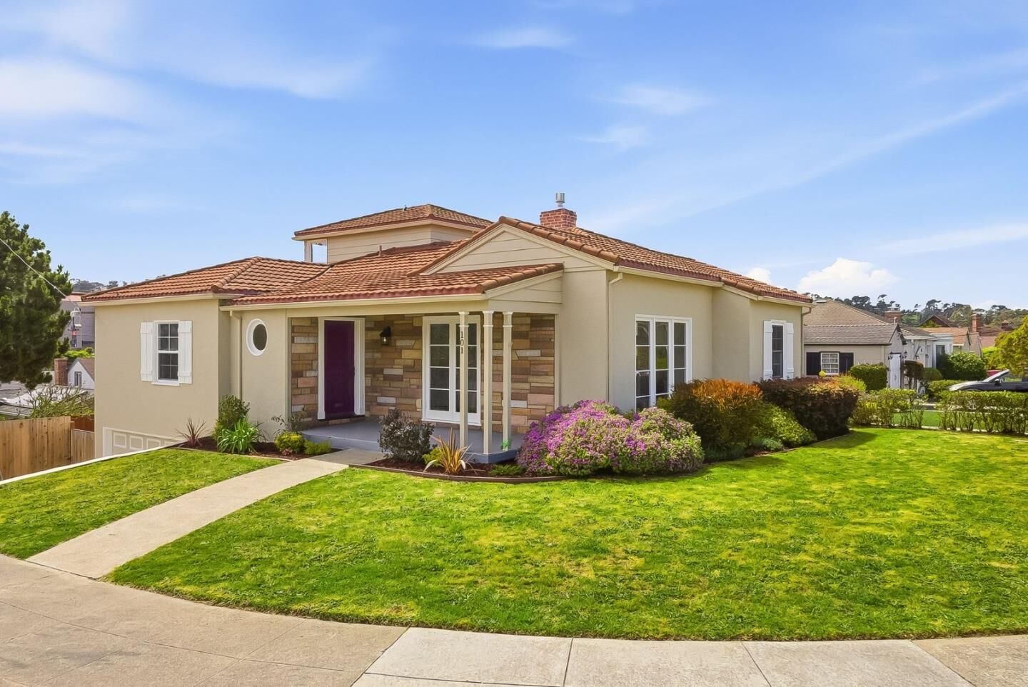 Property Photo:  101 Edgeworth Avenue  CA 94015 