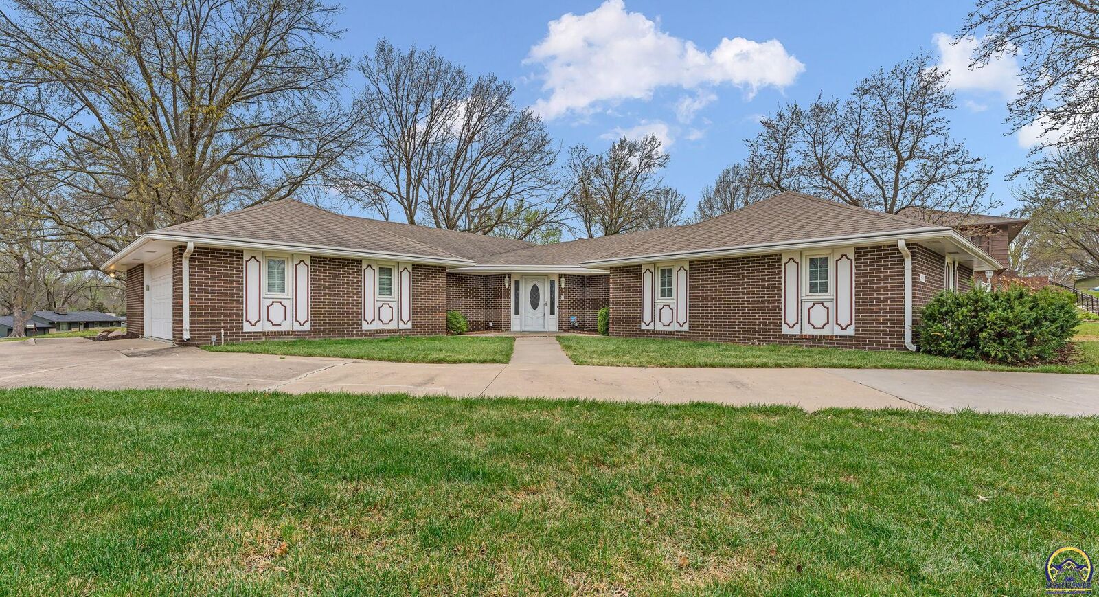 Property Photo:  4701 SW Brentwood Rd  KS 66606 