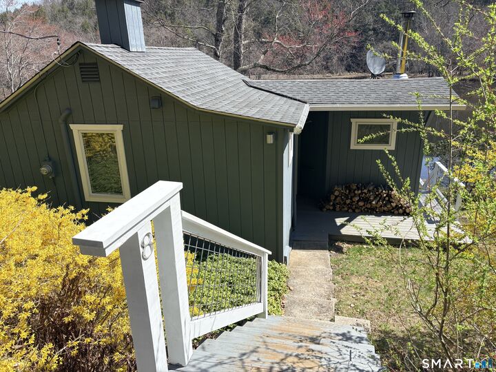 Property Photo:  8 Sherwood Camp Road  CT 06424 