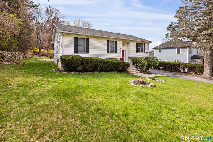 Property Photo:  26 Cushman Street  CT 06704 