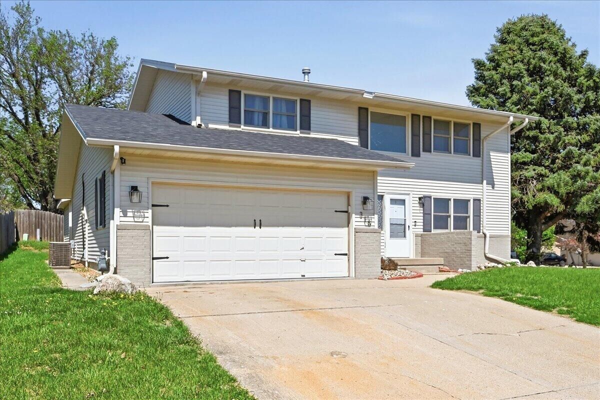 Property Photo: 318 Fairview Drive IA 51534