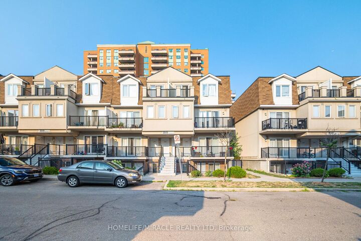 3049 Finch Avenue W 2002 — photo 1
