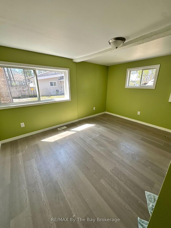 Property Photo: 86 30th Street N ON L9Z 2C8