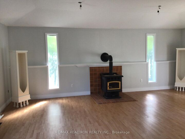 Property Photo: 1181 Ravenshoe Road ON L9P 1R2