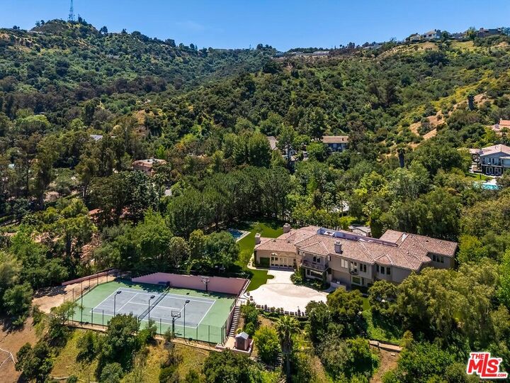 Property Photo:  11971 Lockridge Rd  CA 91604 
