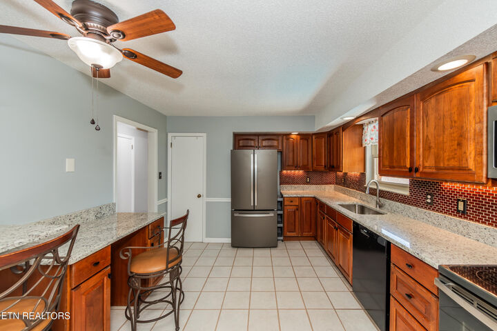 Property Photo:  7341 Glastonbury Rd  TN 37931 