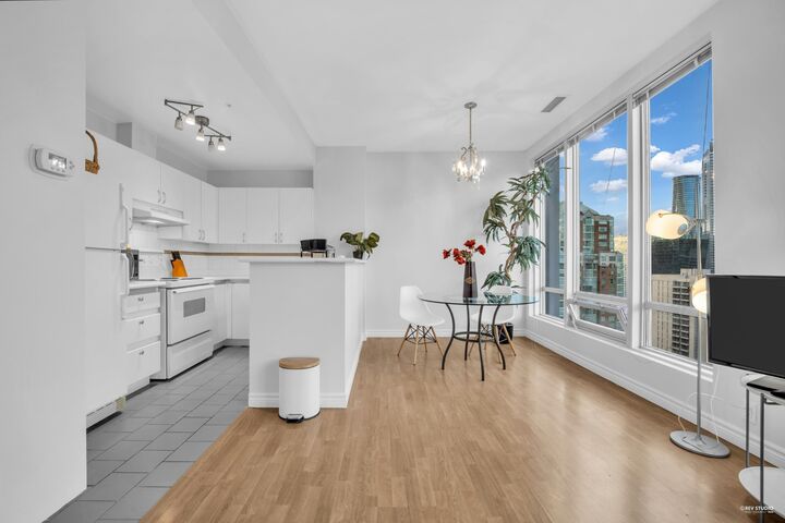 Property Photo:  989 Nelson Street 1512  BC V6Z 2S1 